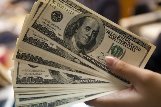 Tỷ giá USD hôm nay: Chiến thắng của Donald Trump thúc đẩy đồng dollar tăng vọt