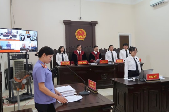 Tổ chức phiên tòa rút kinh nghiệm trực tuyến vụ án giết người vì mâu thuẫn tiền bạc
