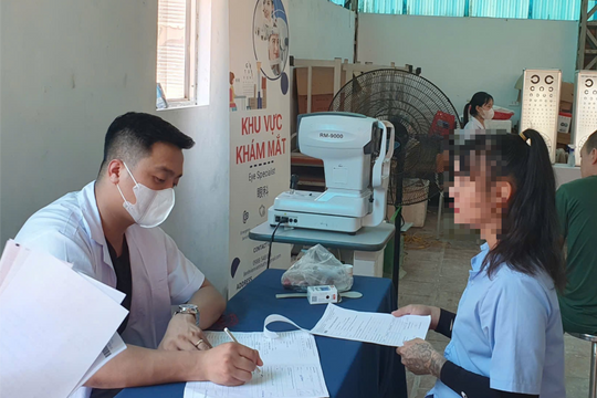 Khám sức khỏe định kỳ cho người cai nghiện bắt buộc tại Cơ sở Cai nghiện ma túy số 2 Hà Nội