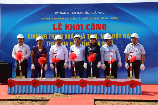 Cà Mau khánh thành bia kỷ niệm Bác Hồ với cây vú sữa miền Nam