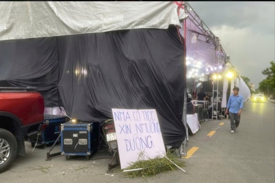 Người dân có được dựng rạp cưới dưới lòng đường?
