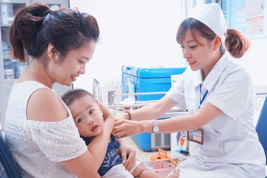 Bộ Y tế đề xuất tiêm miễn phí vaccine sốt xuất huyết