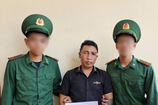 Tạm giữ đối tượng tàng trữ trái phép chất ma túy