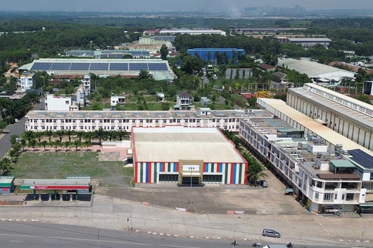 Khởi tố cựu Phó Chủ tịch UBND tỉnh Đồng Nai Võ Văn Chánh