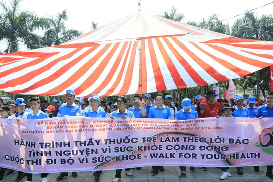 Hơn 21.000 thầy thuốc trẻ tình nguyện khám bệnh cho trên một triệu lượt