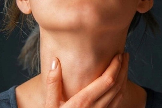 Nổi hạch khám không ra bệnh, xét nghiệm tại MEDLATEC phát hiện mắc ung thư