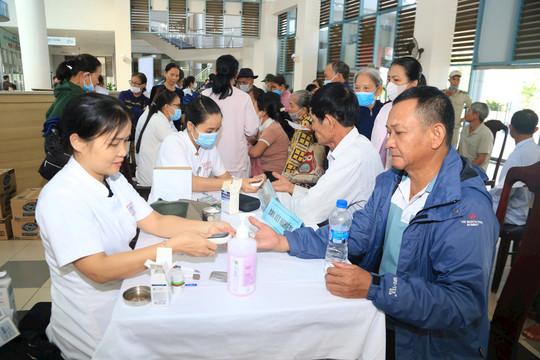 Tầm soát miễn phí đái tháo đường cho người dân tỉnh TT-Huế
