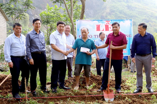 Hà Giang triển khai thực hiện chương trình xóa nhà tạm, nhà dột nát