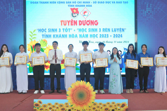 Khánh Hòa: Tuyên dương 86 thầy cô và học sinh tiêu biểu năm 2024