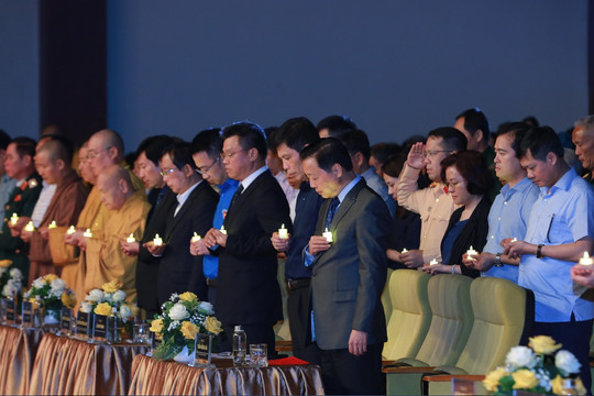 Hướng tới chiến lược giao thông an toàn, thuận tiện, thân thiện môi trường và không có người tử vong