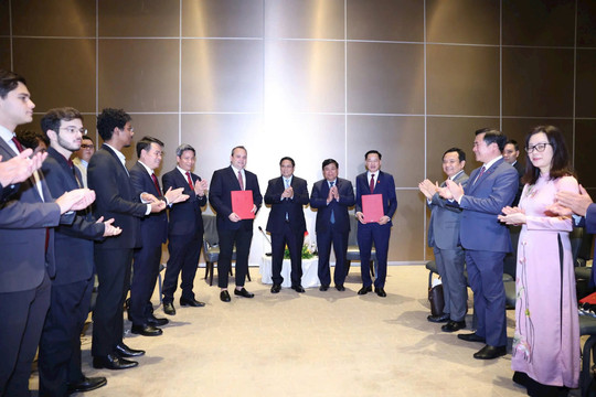 Vinachem phát triển hợp tác song phương trong lĩnh vực hoá chất với các doanh nghiệp Brazil