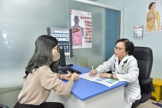 PGS.TS.BS Nguyễn Thị Vân Hồng - chuyên gia mát tay, chữa trị thành công hàng ngàn ca bệnh