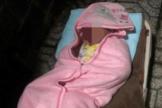 Quảng Trị: Một em bé sơ sinh bị bỏ rơi trước mái ấm tình thương