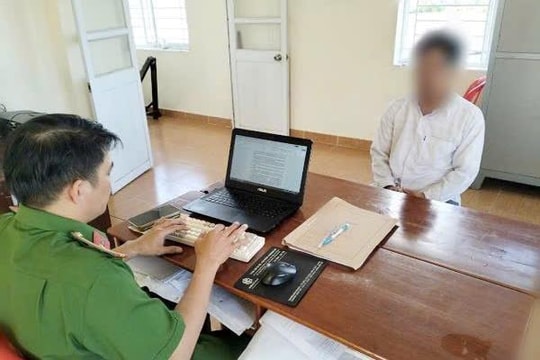 Giả danh giáo viên lừa đảo chiếm đoạt tài sản