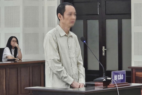 Phó Giám đốc tham ô hơn 2,1 tỷ đồng để đánh bạc