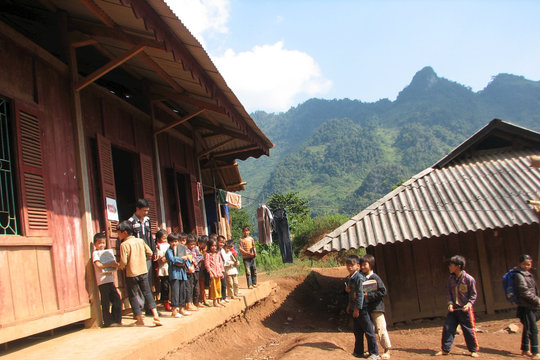 Miệt mài gieo chữ ở vùng cao