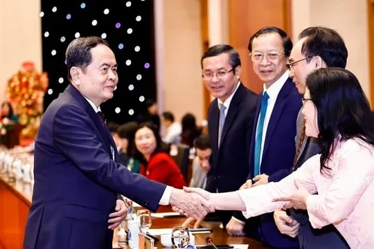 Chủ tịch Quốc hội Trần Thanh Mẫn: Cần có chính sách vượt trội tôn vinh, bảo vệ nhà giáo