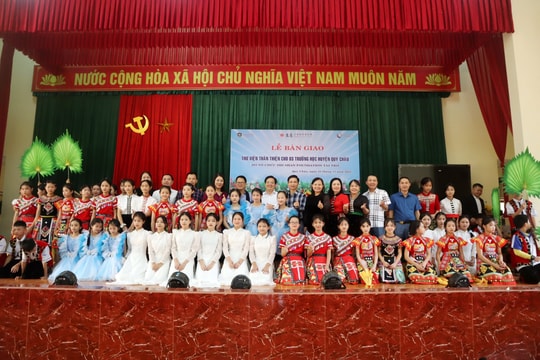 Nghệ An: Tổ chức Zhi Shan Foundation bàn giao 3 thư viện trường học tại Quỳ Châu