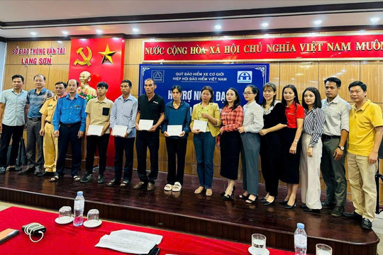 Hỗ trợ nhân đạo 5 gia đình nạn nhân tai nạn giao thông ở Lạng Sơn