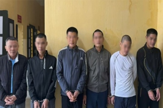 Nhóm đối tượng mua bán, tổ chức sử dụng trái phép chất ma túy