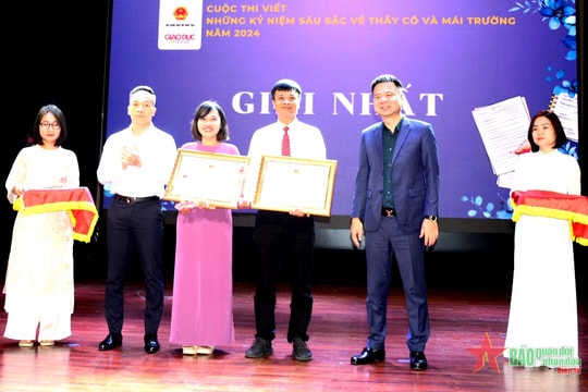 Trao giải Cuộc thi viết “Những kỷ niệm sâu sắc về thầy cô và mái trường”