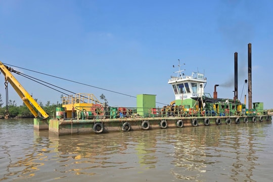 TX Quảng Yên: Hàng trăm ha đầm nuôi thuỷ sản có nguy cơ mất trắng