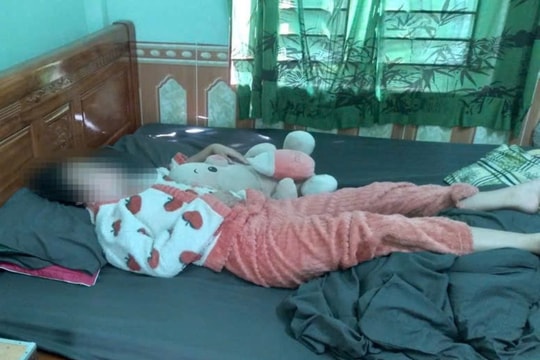 Nữ sinh bị bạn đánh hội đồng vẫn chưa thể đi học