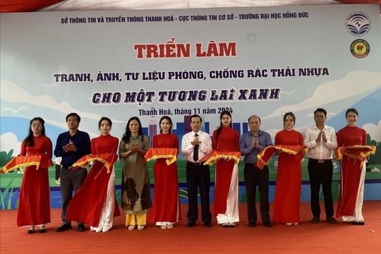 Triển lãm tranh, ảnh, tư liệu tuyên truyền phòng, chống rác thải nhựa