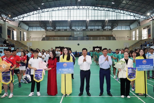 Khối thi đua các cơ quan quản lý kinh tế Hải Phòng giao lưu thể thao