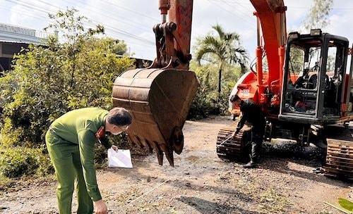 Khởi tố 6 đối tượng chống người thi hành công vụ