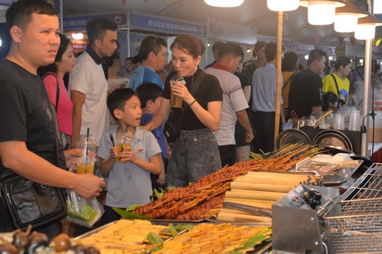 Tinh hoa ẩm thực ba miền hội tụ tại Liên hoan ẩm thực Quảng Ninh 2024