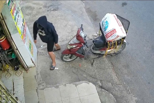 Bất ngờ vì đã hóa trang vẫn bị tóm quá nhanh