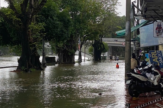 Mưa lớn thượng nguồn, khiến tỉnh TT-Huế nhiều nơi tái ngập