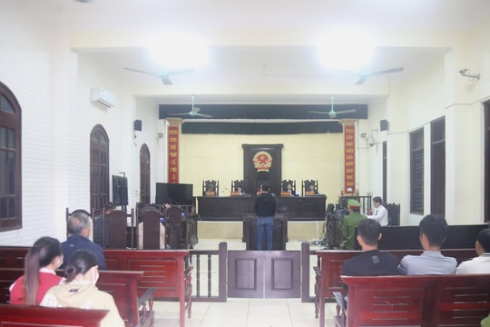 Đâm trọng thương vợ cũ sau ly hôn