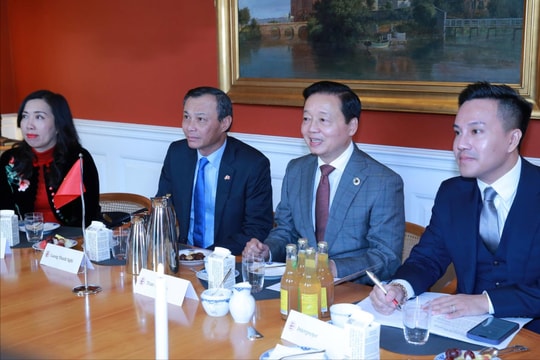 Phó Thủ tướng Trần Hồng Hà hội kiến Chủ tịch Quốc hội Đan Mạch