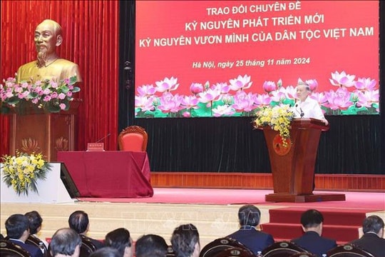 Tổng Bí thư Tô Lâm trao đổi chuyên đề Kỷ nguyên vươn mình của dân tộc Việt Nam