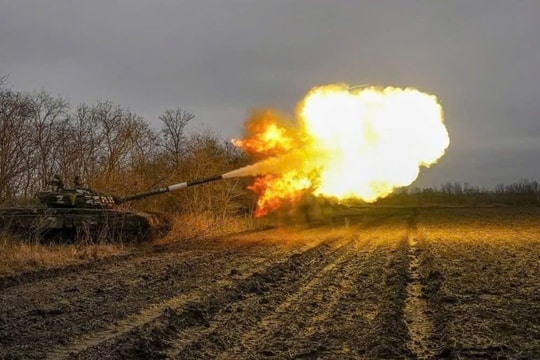 Nga dùng máy bay không người lái tấn công vào nhà máy thuốc nổ của Ukraine