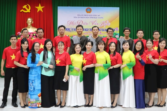 TAND tỉnh Hậu Giang tổ chức Hội diễn văn nghệ chào mừng kỷ niệm 80 năm Ngày truyền thống TAND