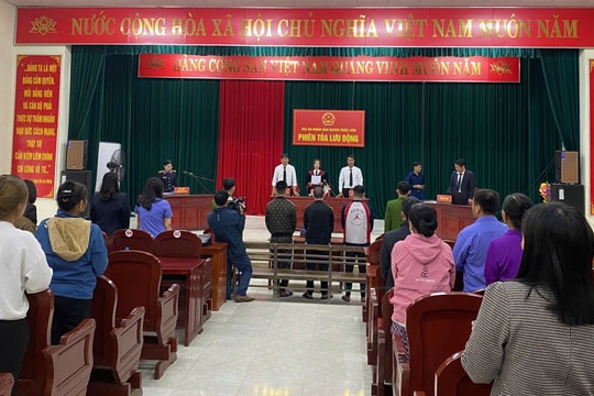 Mua ma túy về sử dụng và bán kiếm lời