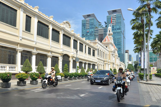 Chọn 50 điển hình trong hành trình 50 xây dựng, bảo vệ, phát triển TP.HCM