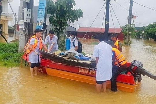 Đảm bảo khám, cấp cứu cho người dân trong mưa lũ, thiên tai