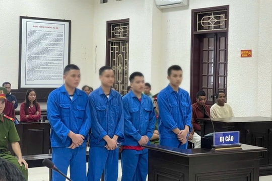 Xét xử 4 đối tượng vận chuyển thuốc nổ