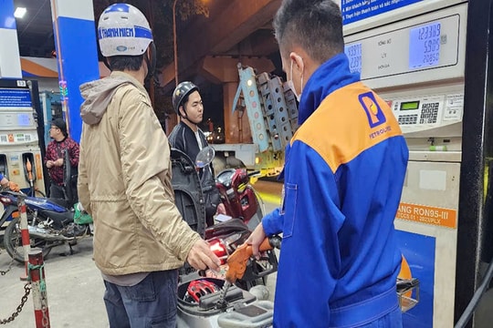 Giá xăng dầu hôm nay (29/11): Duy trì đà tăng nhẹ