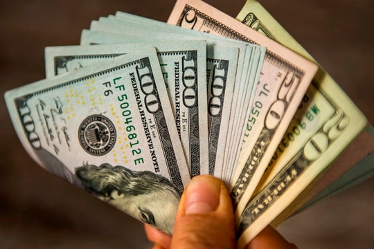 Tỷ giá USD hôm nay: Trượt giá phiên cuối tuần