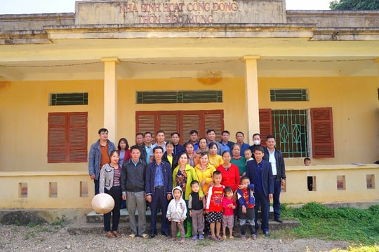 Tuyên Quang: Bàn giao nhà văn hóa thôn Đèo Mủng sau phản ánh của Báo Công lý