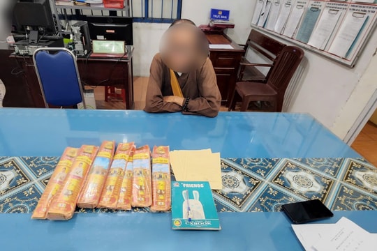 Giả danh tu sĩ đi bán nhang và kêu gọi quyên góp từ thiện