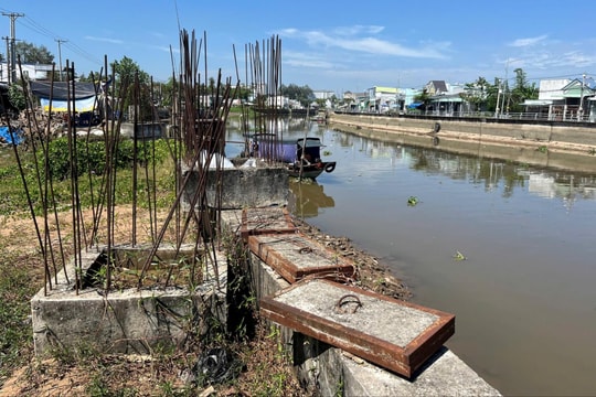 Cận cảnh dự án kè rạch Cái Sơn trị giá hơn 300 tỷ đồng chậm tiến độ