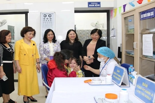 Hà Nội tổ chức gần 1.700 điểm uống vitamin A đợt 2