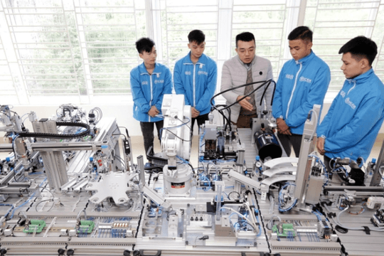 Từ ngày 10/12, lương viên chức giáo dục nghề nghiệp thay đổi