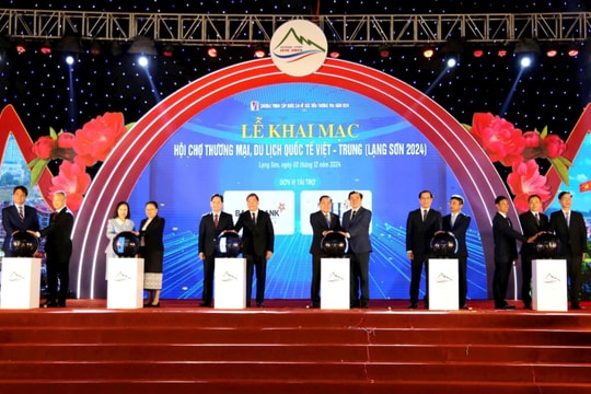 Khai mạc Hội chợ Thương mại, Du lịch quốc tế Việt – Trung